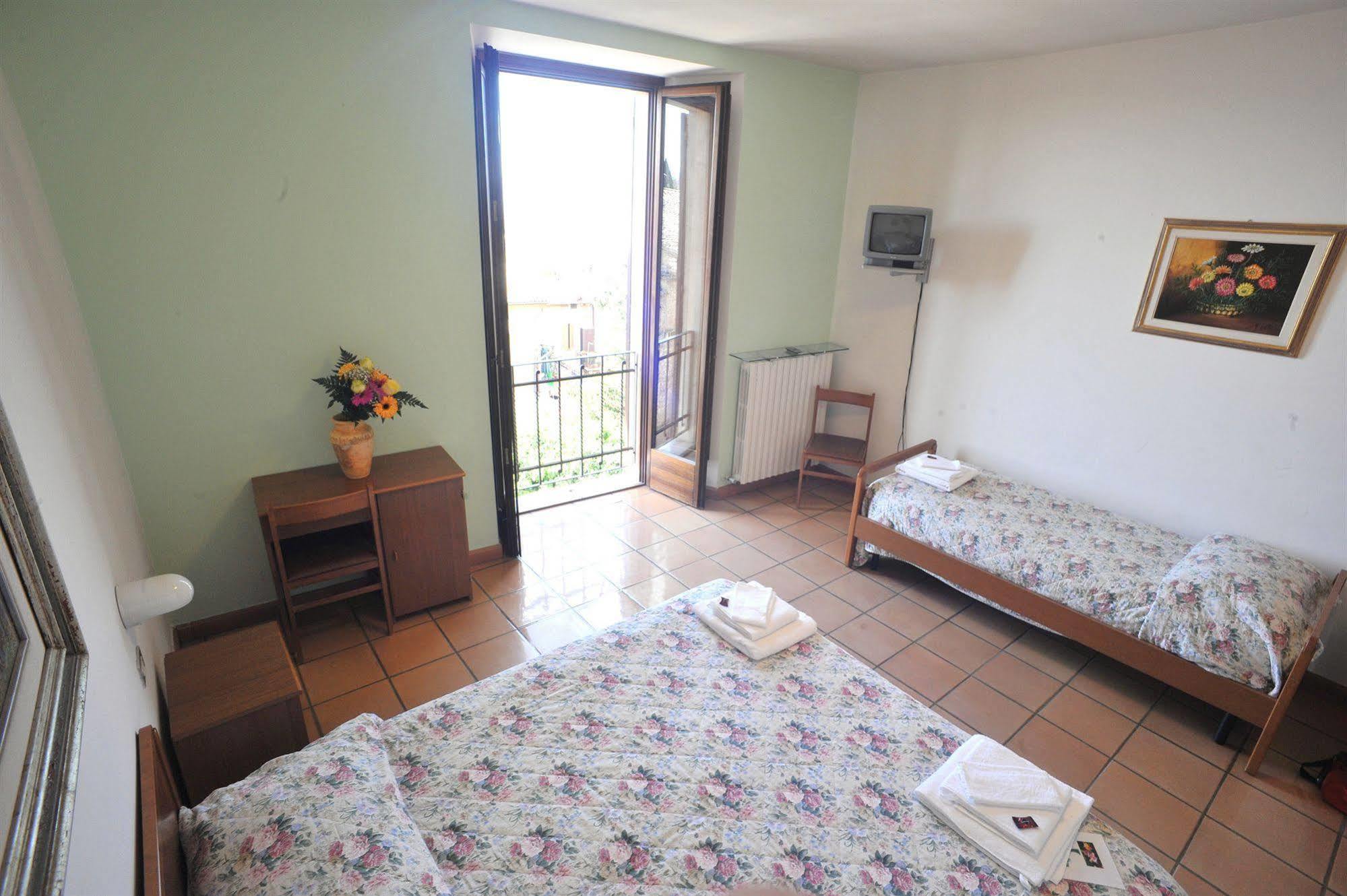 Albergo Ancajani Asyż Zewnętrze zdjęcie